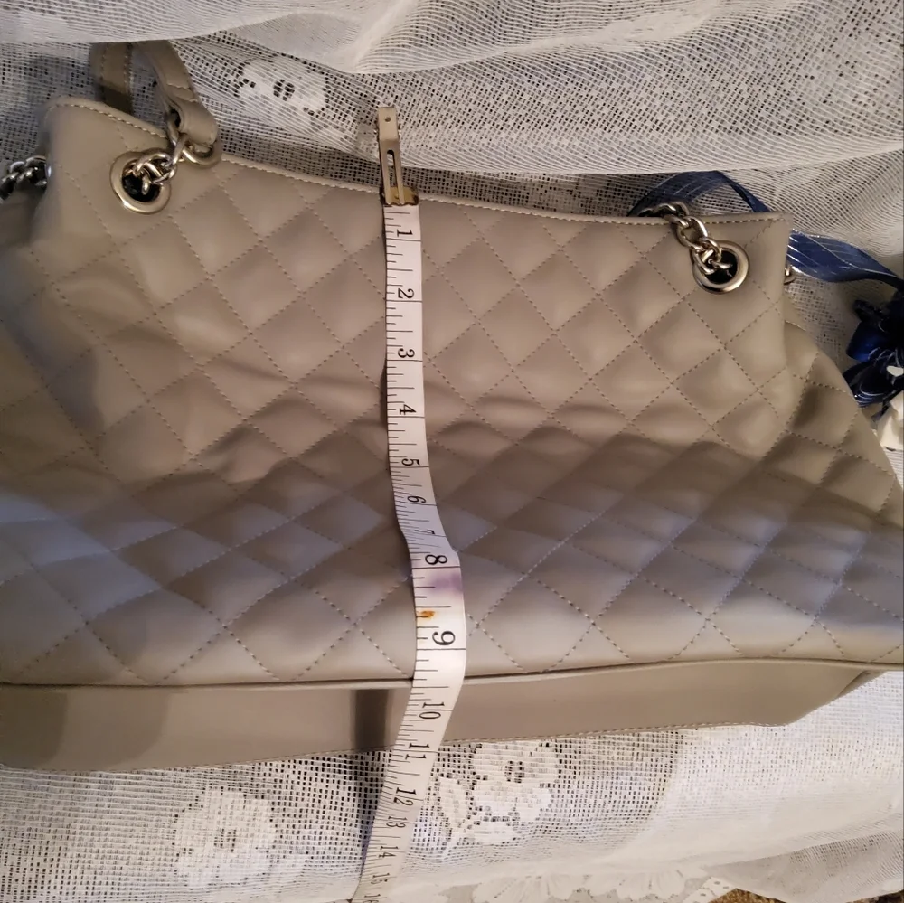 Purse - Picture 4 of 10